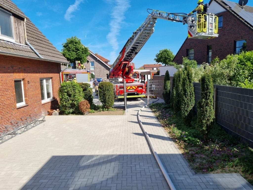 Feuer Am Tennisclub